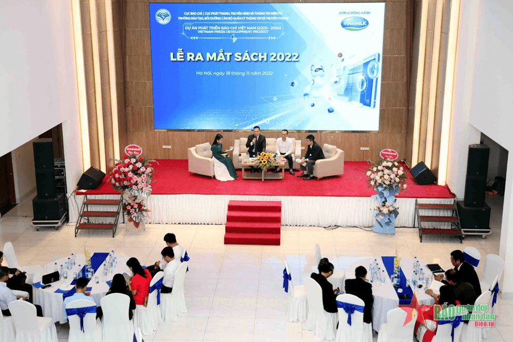 Dự án phát triển báo chí Việt Nam ra mắt hai cuốn sách hấp dẫn
