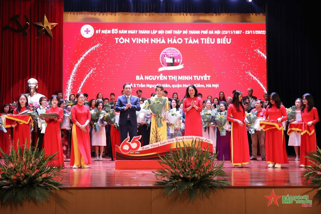 Hội Chữ thập đỏ TP Hà Nội kỷ niệm 65 năm Ngày thành lập