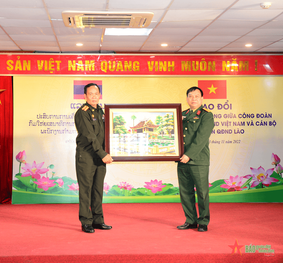 Giao lưu, trao đổi kinh nghiệm hoạt động công đoàn quốc phòng Việt Nam - Lào