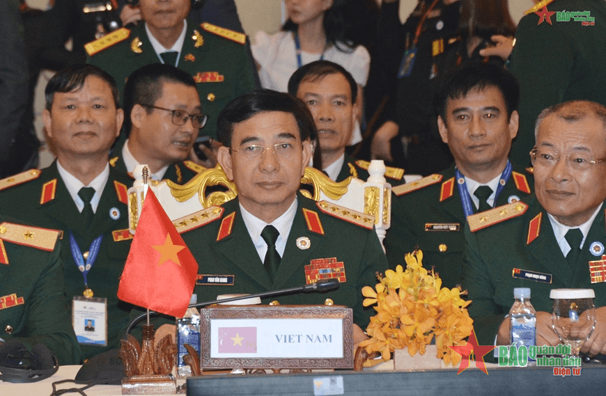 Đại tướng Phan Văn Giang dự khai mạc Hội nghị Bộ trưởng Quốc phòng các nước ASEAN mở rộng lần thứ 9