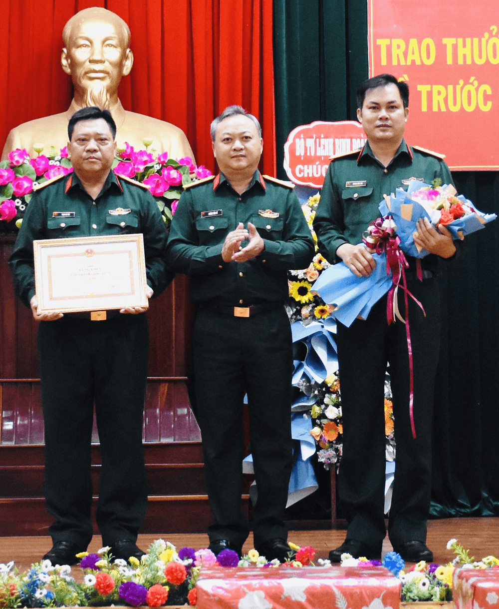 Binh đoàn 15 khen thưởng Công ty 75 về đích sớm kế hoạch sản xuất