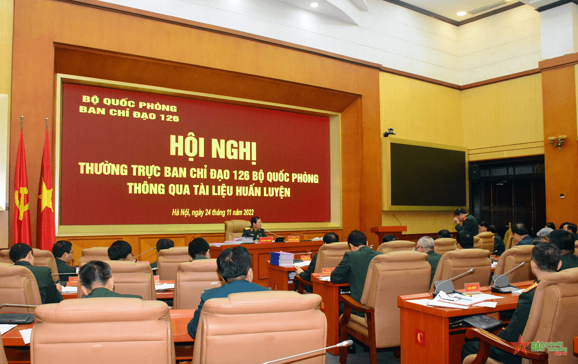 Thượng tướng Nguyễn Tân Cương chủ trì Hội nghị Thường trực Ban chỉ đạo 126 Bộ Quốc phòng thông qua tài liệu huấn luyện