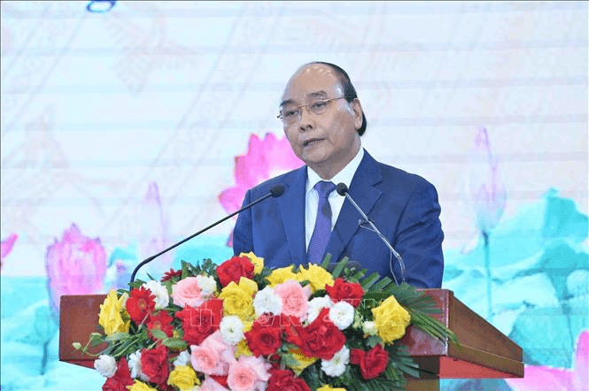 Chủ tịch nước Nguyễn Xuân Phúc: Đội ngũ cán bộ Mặt trận cơ sở đóng góp quan trọng trong xây dựng hệ thống chính trị