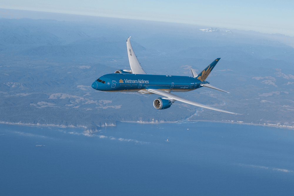 Vietnam Airlines kỷ niệm 1 năm mở đường bay thẳng Việt - Mỹ