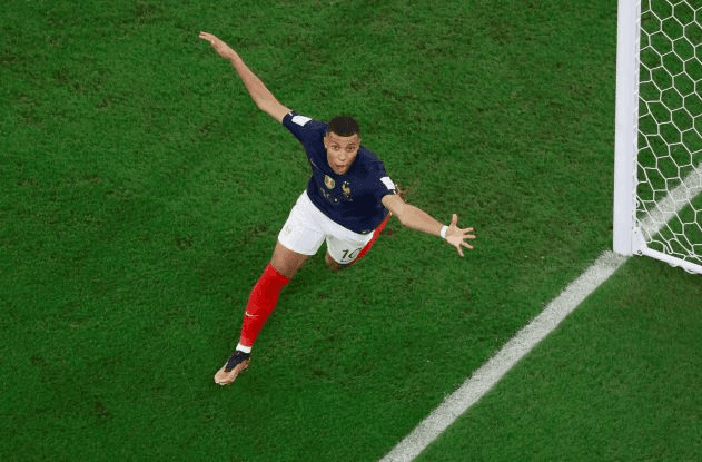 Thư từ Qatar: Messi và Mbappe, cho một cuộc hẹn ở vòng 1/8