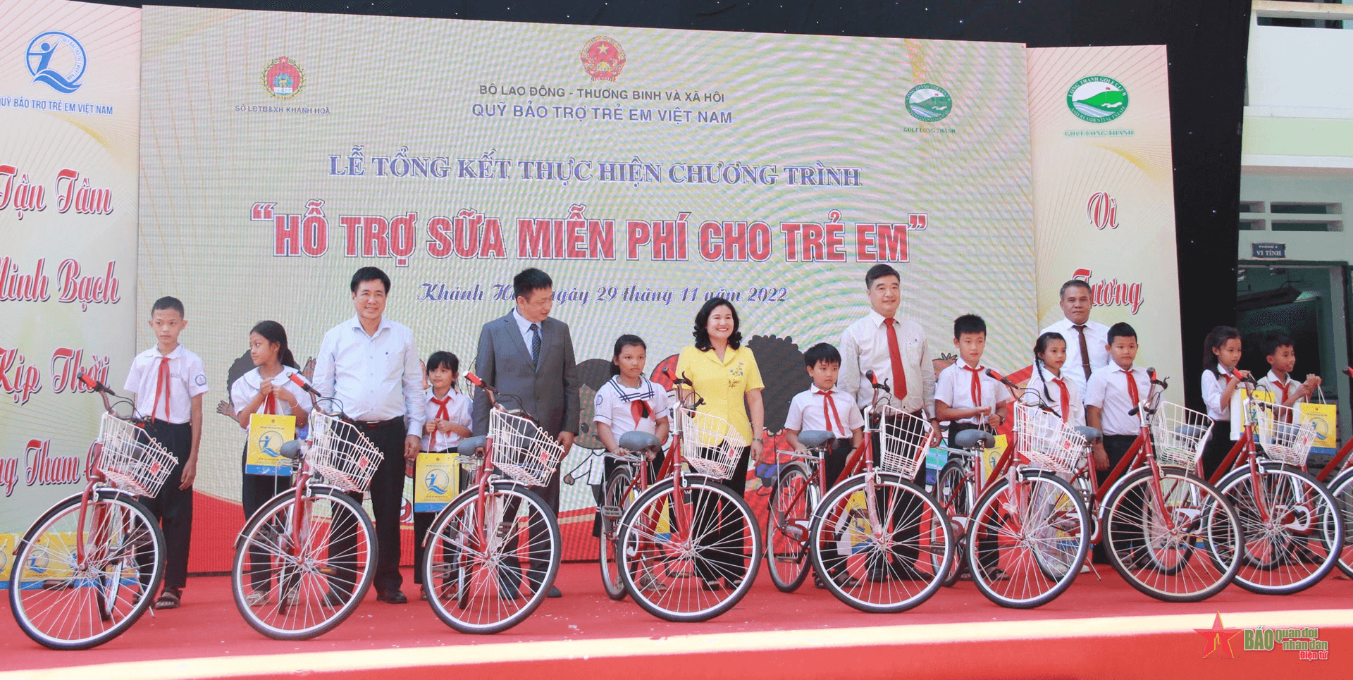 Tổng kết dự án “Hỗ trợ sữa miễn phí cho trẻ em tiểu học giai đoạn 2017-2022”