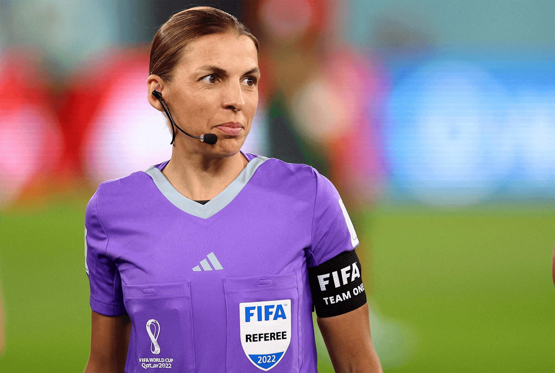 Sự nghiệp cầm còi của “nữ hoàng sân cỏ” đi vào lịch sử World Cup