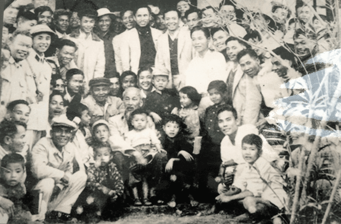 Ngày 12-12-1953: “Ra sức tăng gia sản xuất để mọi người được ấm no”