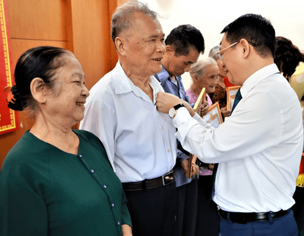 Bài 2: Khó nhưng không thể không làm