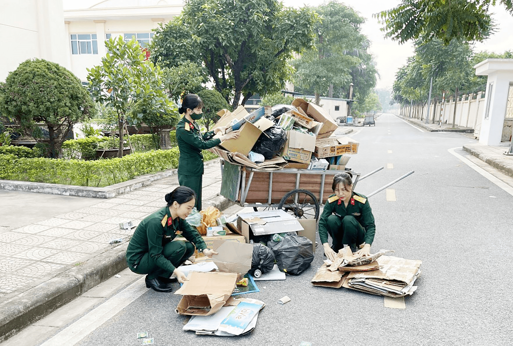 Cùng khắc phục khó khăn, hoạt động hiệu quả