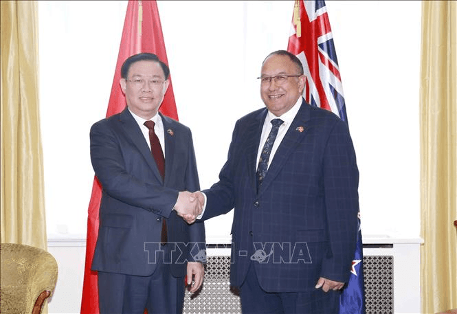 Chủ tịch Quốc hội Vương Đình Huệ hội đàm với Chủ tịch Quốc hội New Zealand Adrian Rurawhe