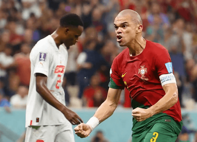 Đại thắng Thụy Sĩ 6-1, Bồ Đào Nha hiên ngang tiến vào tứ kết gặp Ma Rốc