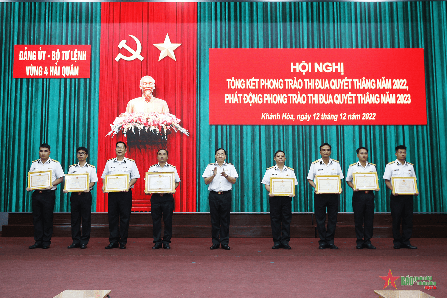 Vùng 4 Hải quân và Lữ đoàn Tàu ngầm 189 tổ chức Hội nghị quân chính năm 2022