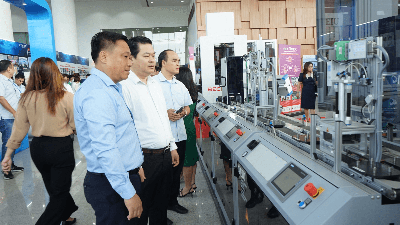 Bình Dương đóng góp tích cực cho vùng Đông Nam Bộ