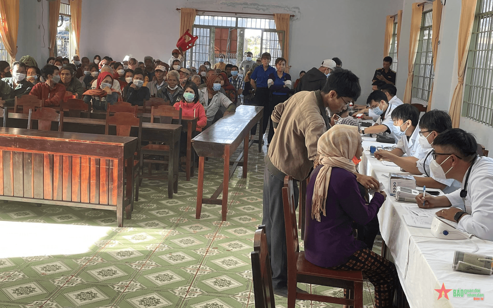 Viện Y học Dự phòng Quân đội phía Nam: Khám bệnh, miễn phí, tặng quà người nghèo tỉnh Bình Phước