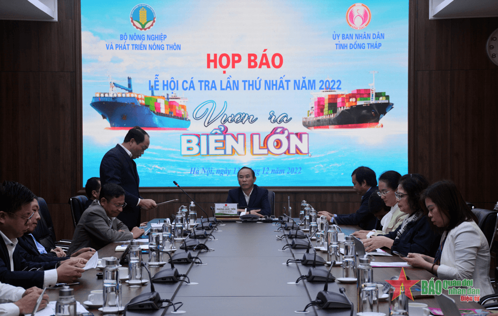 Lễ hội cá tra lần thứ Nhất năm 2022 với chủ đề “Vươn ra biển lớn”