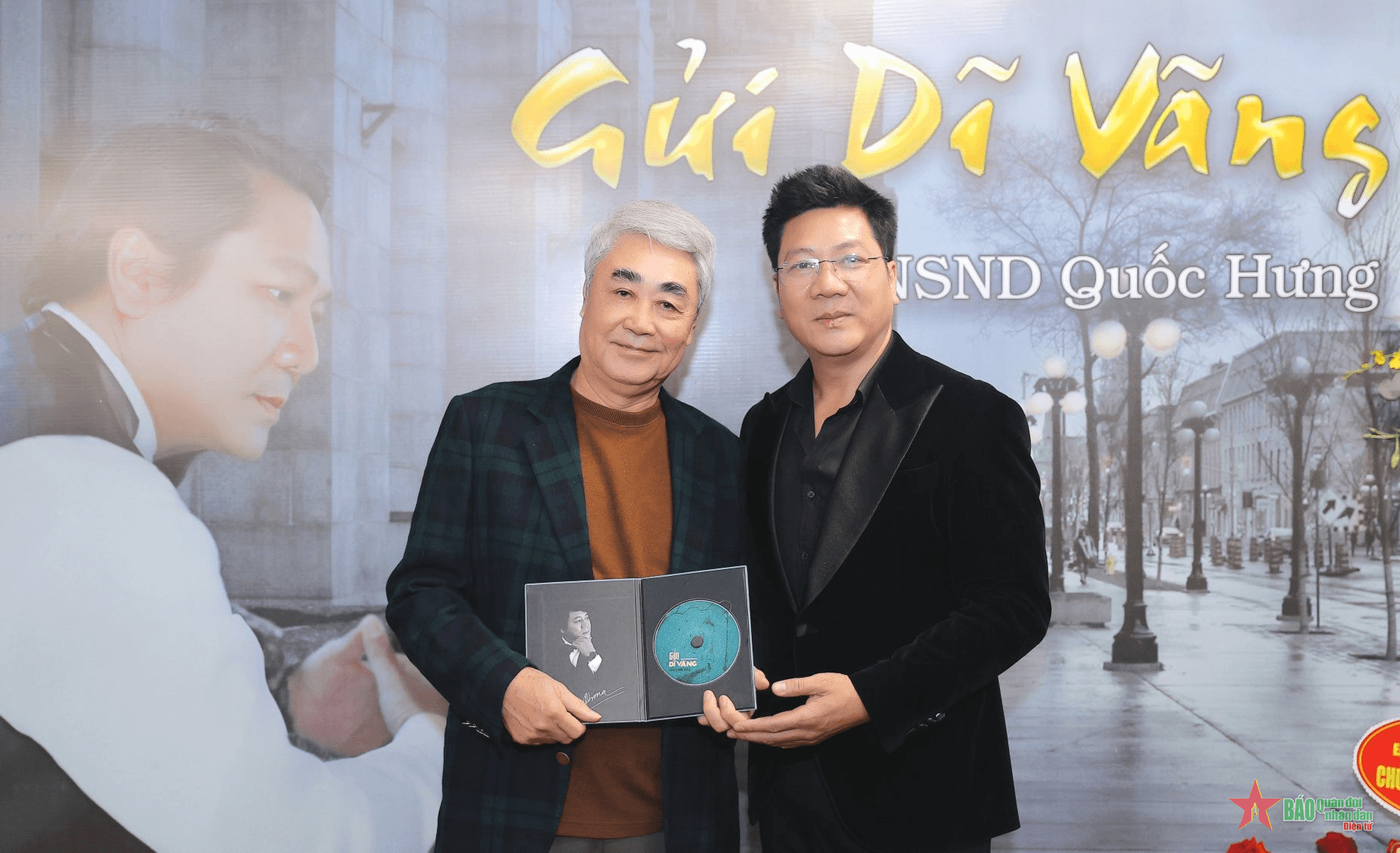 NSND Quốc Hưng hát nhạc tình