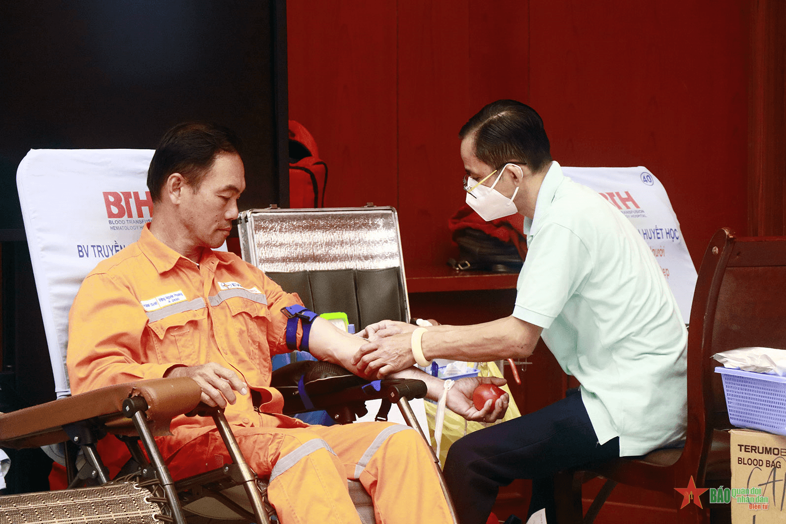Tuần lễ hồng EVN lần thứ VIII diễn ra ý nghĩa tại TP Hồ Chí Minh