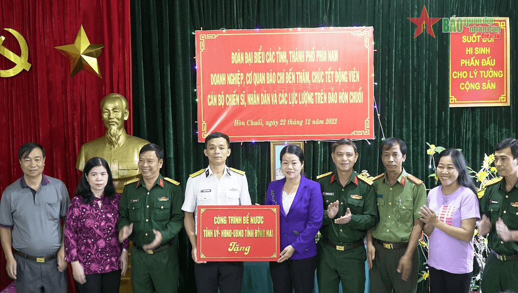 Nhịp cầu nối liền giữa đất liền với các vùng biển, đảo