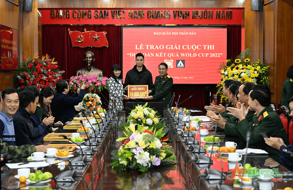 Trao giải Cuộc thi “Dự đoán kết quả World Cup 2022”
