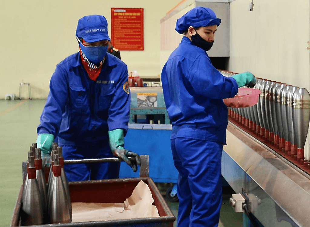 Bài 4: Đã đến lúc thay “áo mới” cho công nghiệp quốc phòng