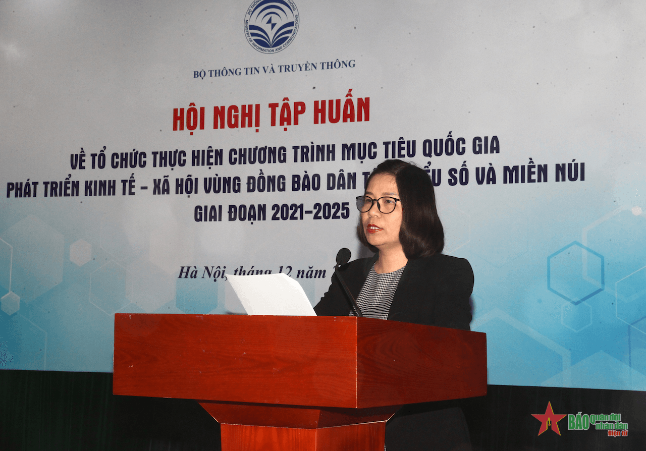 Đẩy mạnh hỗ trợ đồng bào dân tộc thiểu số tiếp cận thông tin