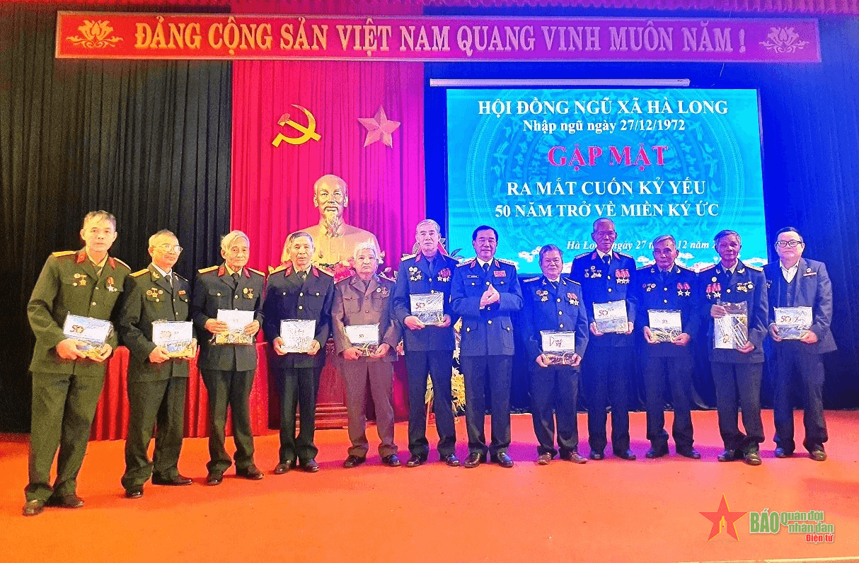Giới thiệu cuốn kỷ yếu "50 năm, trở về miền ký ức"