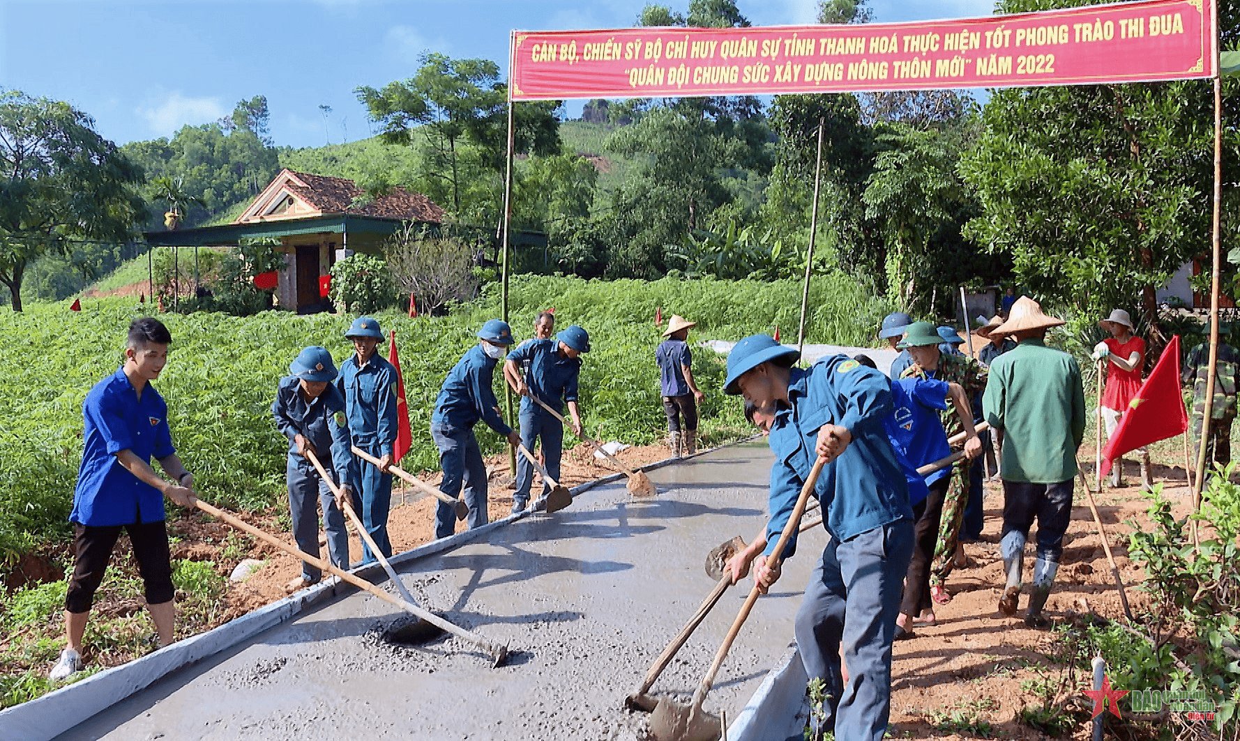 Đồng hành với nhân dân xây dựng nông thôn mới