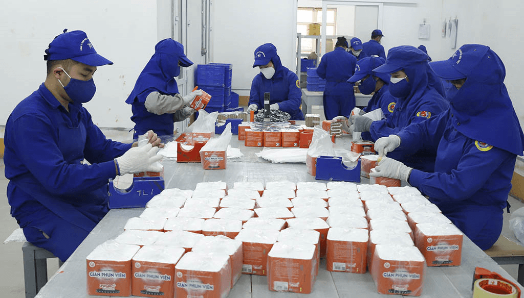 Dồn lực sản xuất, đáp ứng nhu cầu pháo hoa Tết