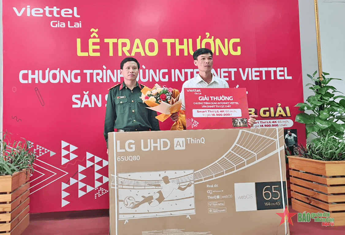 Hai khách hàng của Viettel Gia Lai trúng thưởng hơn 37 triệu đồng