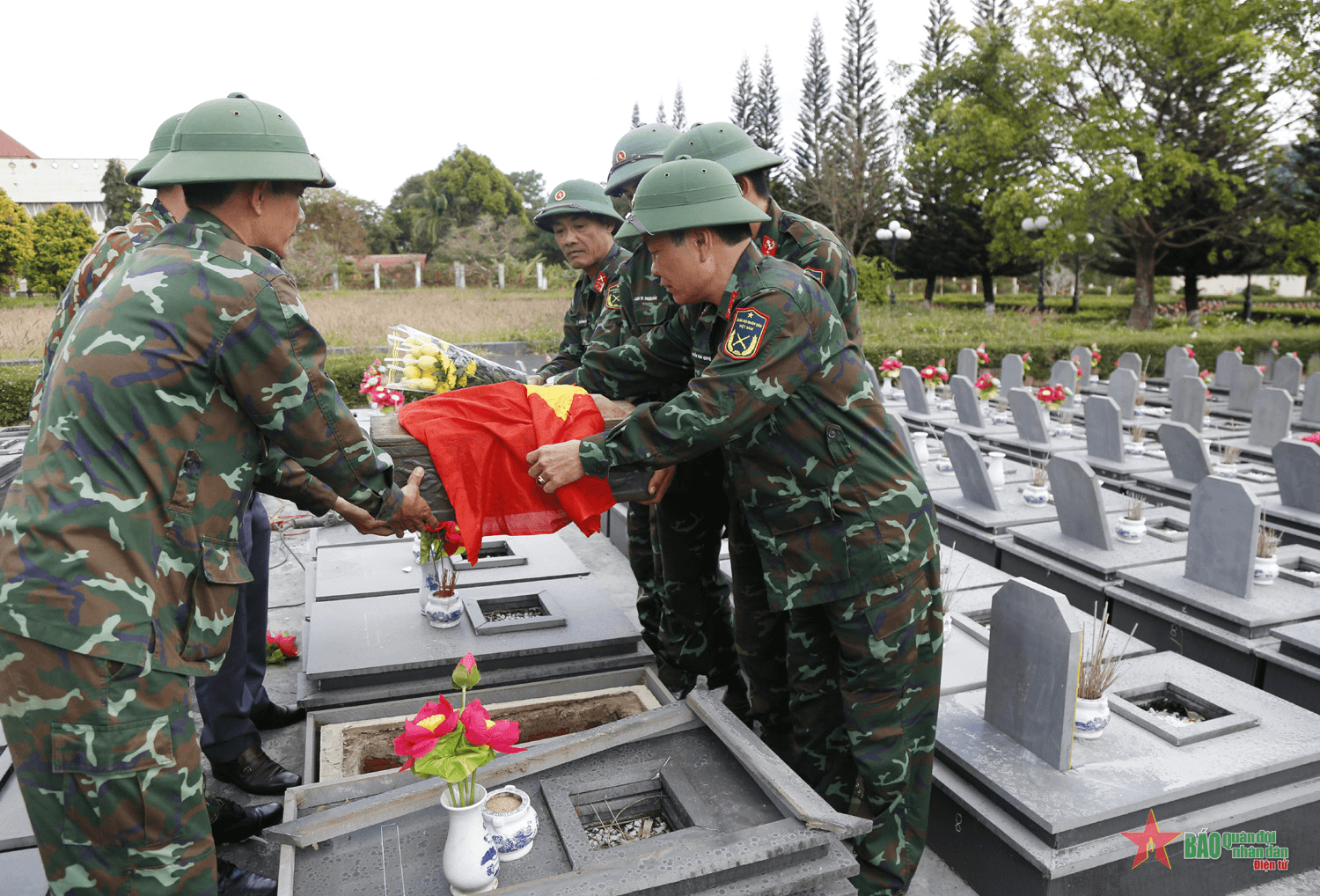 Quân đoàn 3 quy tập một hài cốt liệt sĩ tại làng H’Reng