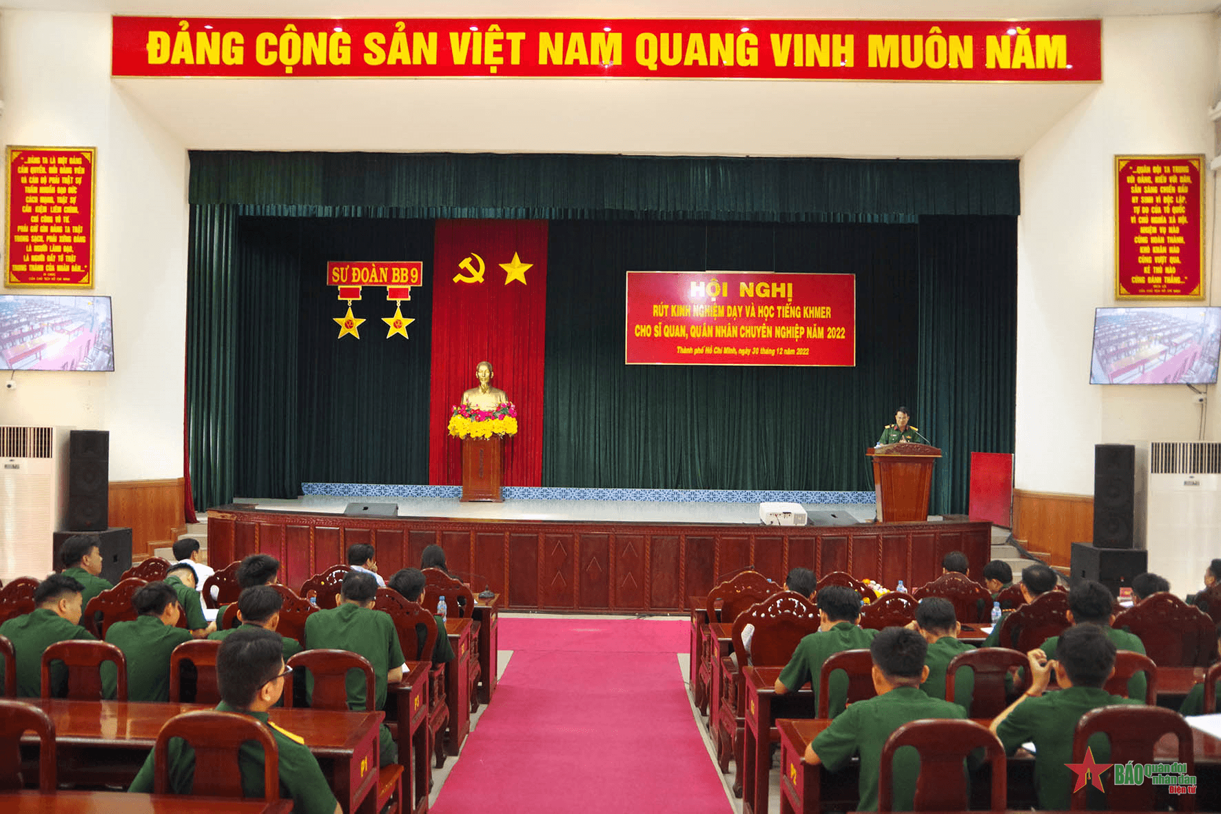 100% học viên Sư đoàn 9 đạt yêu cầu tốt nghiệp lớp học tiếng Khmer