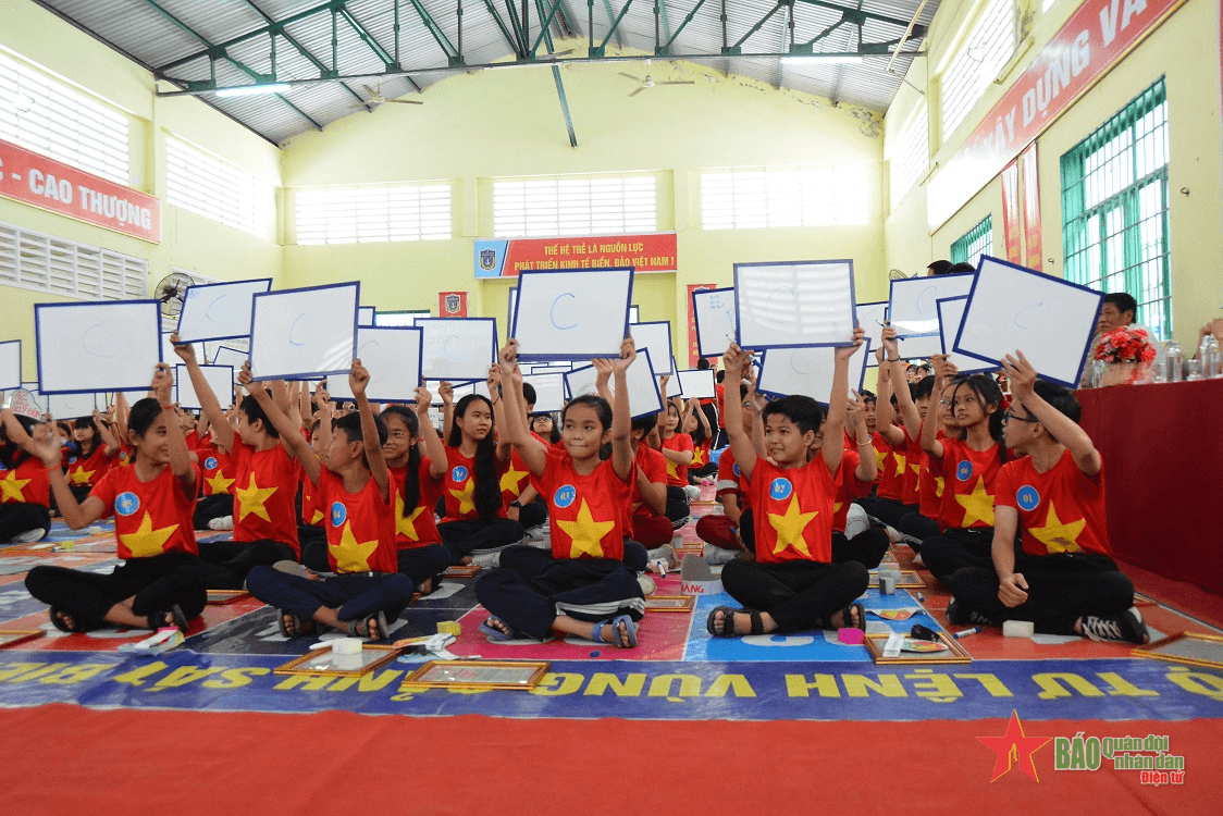 Sôi nổi cuộc thi “Em yêu biển, đảo quê hương” tại Sóc Trăng