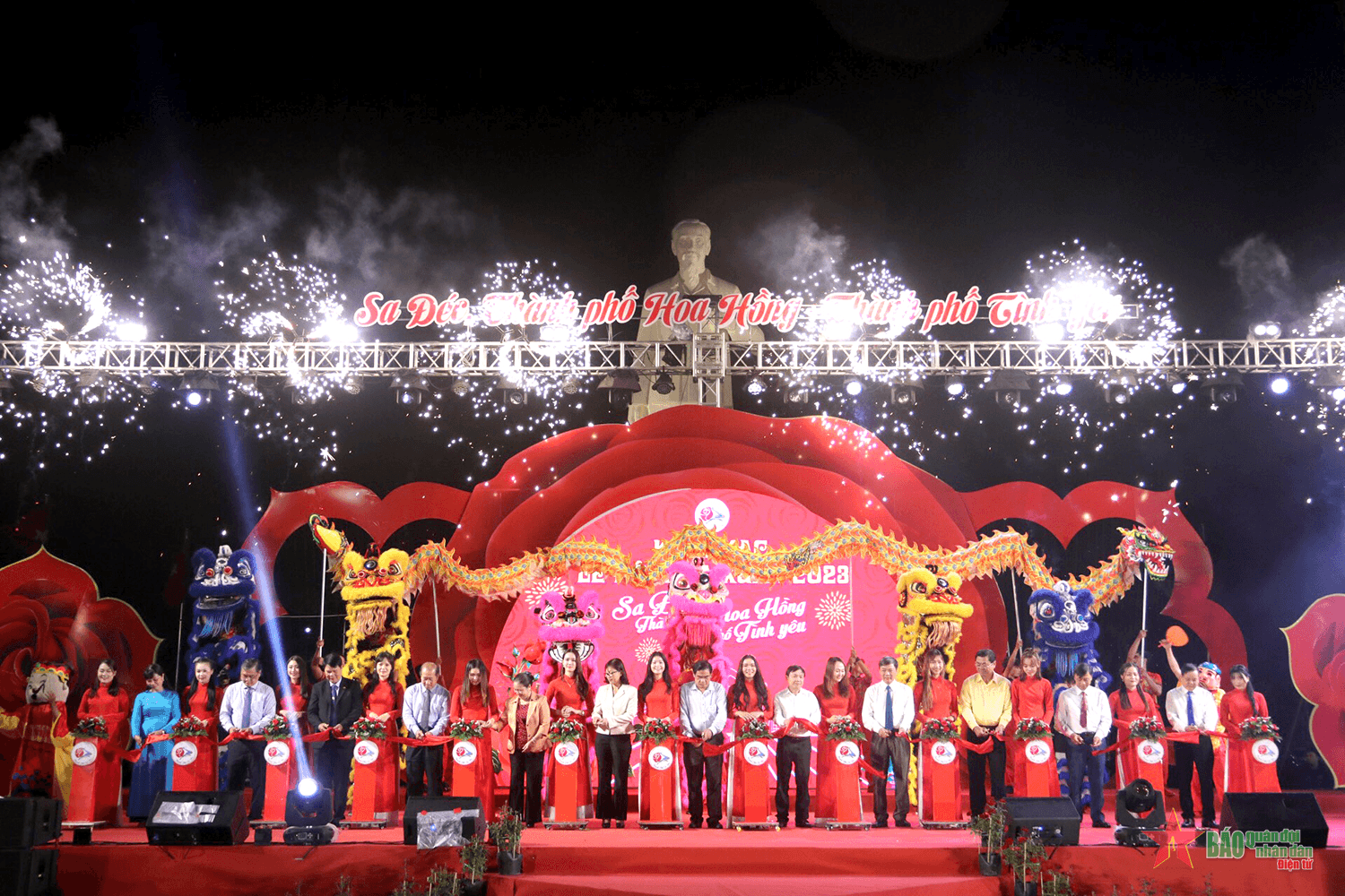 Đồng Tháp rộn ràng Lễ hội hoa xuân