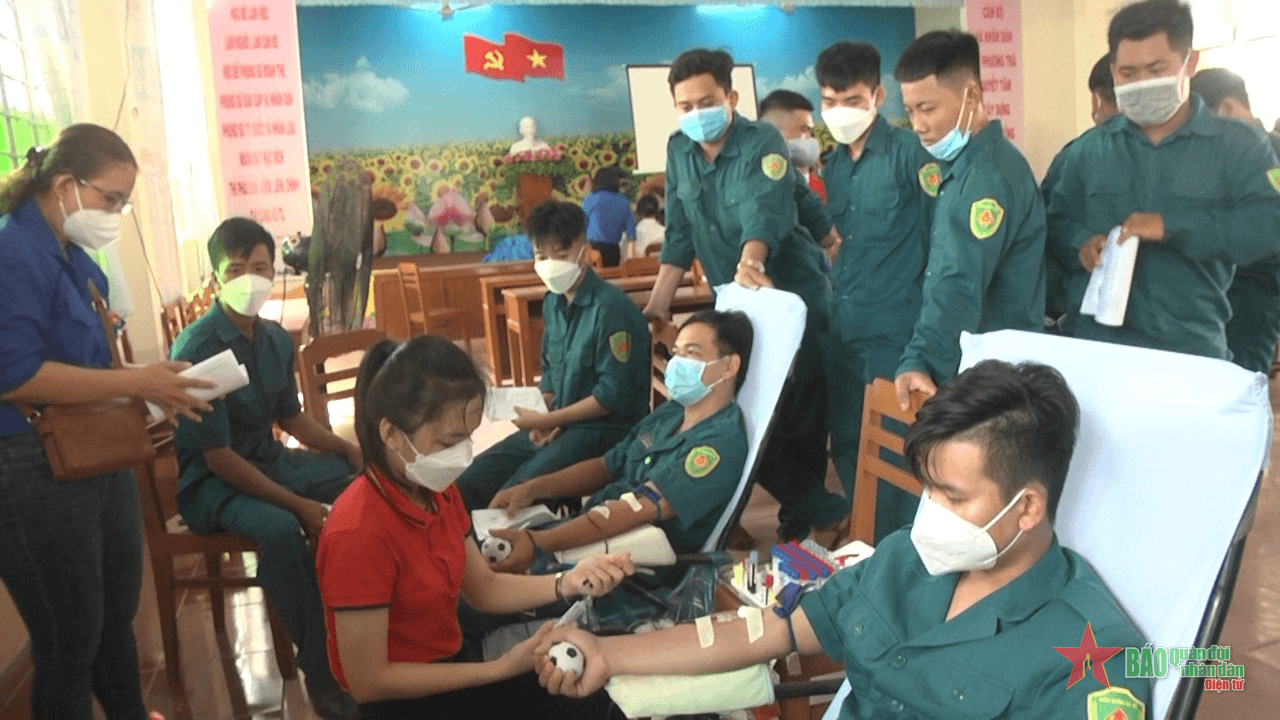 Câu lạc bộ ngân hàng máu của dân quân