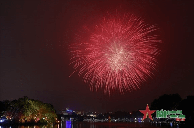 Hà Nội sẽ tổ chức bắn pháo hoa tại 30 điểm mừng Xuân Quý Mão 2023