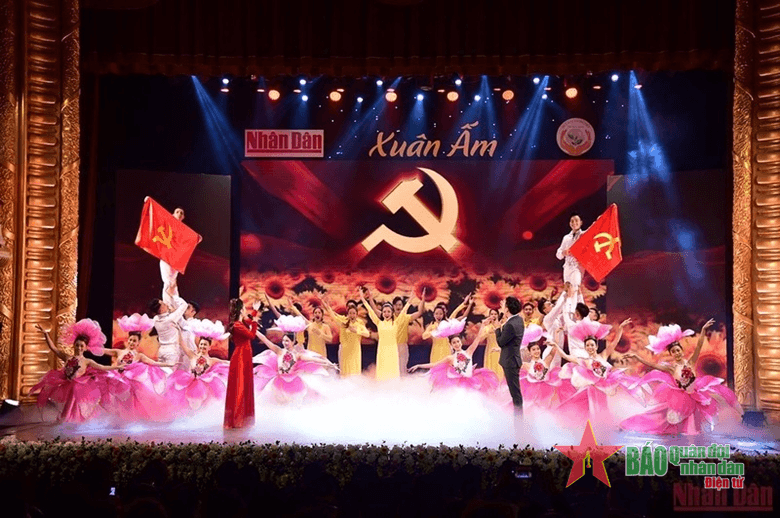 Chương trình “Xuân ấm” năm 2023: Trao 30 căn nhà tặng các hoàn cảnh đặc biệt khó khăn