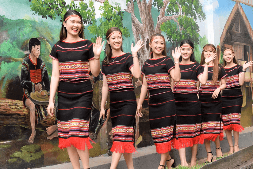 Giá trị văn hóa của trang phục truyền thống