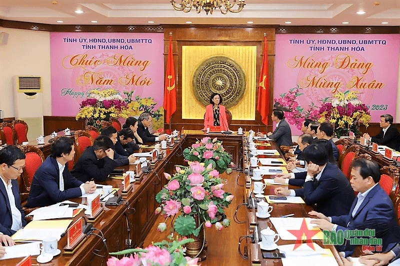 Đồng chí Trương Thị Mai thăm và chúc Tết tại Thanh Hóa