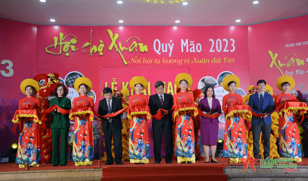 Khai mạc Hội chợ Xuân Qúy Mão tại Hà Nội