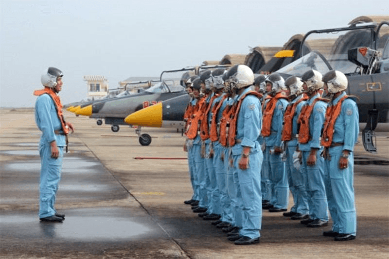 Giảng viên bay, nghề đặc thù ở Trường Sĩ quan không quân
