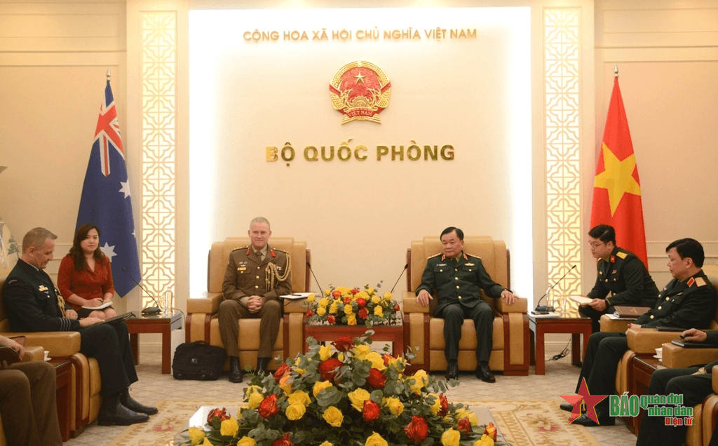 Thượng tướng Hoàng Xuân Chiến tiếp Tùy viên Quốc phòng Australia