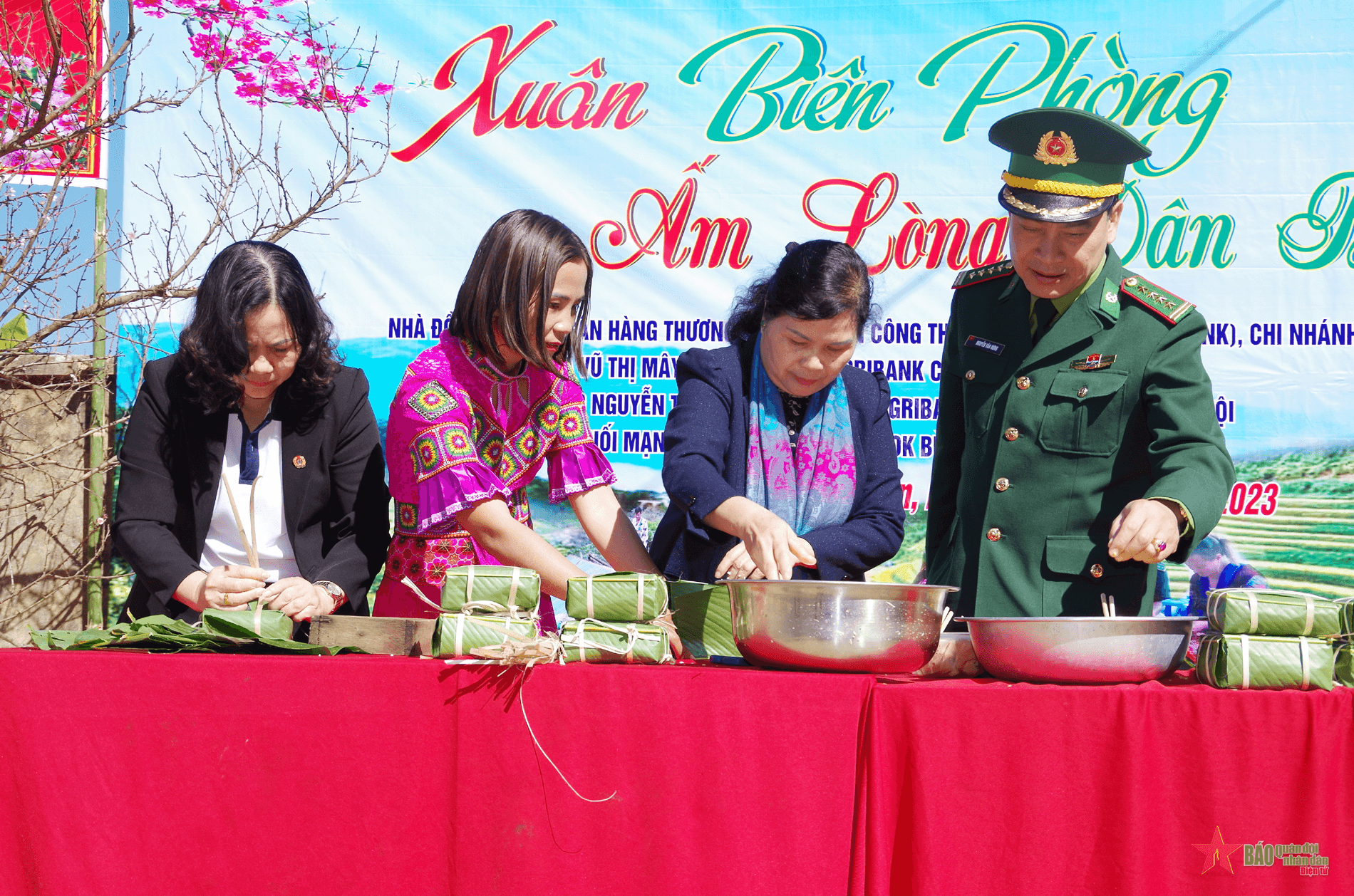 Chương trình “Xuân biên phòng ấm lòng dân bản” năm 2023

​