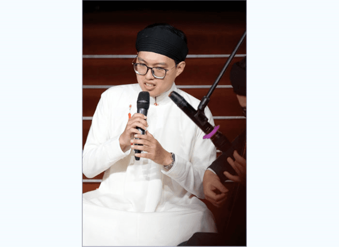 Trở về quá khứ qua âm nhạc