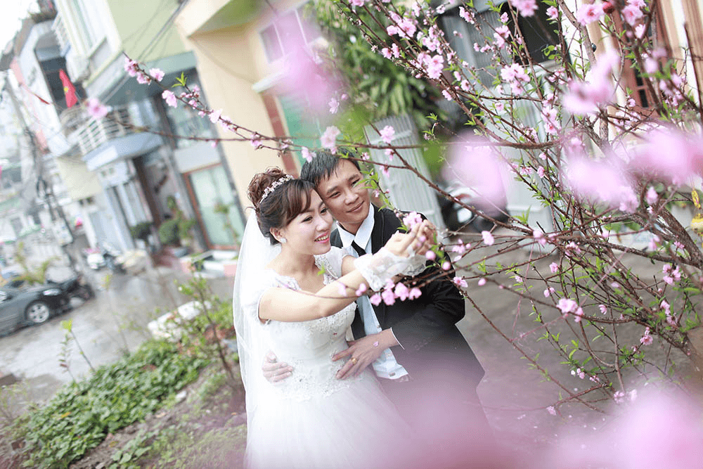 "Cho anh cơ hội được chăm sóc em..."