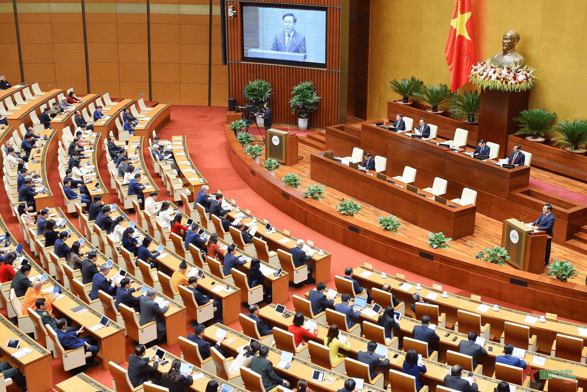 Quốc hội tiến hành Kỳ họp bất thường lần thứ ba, xem xét công tác nhân sự