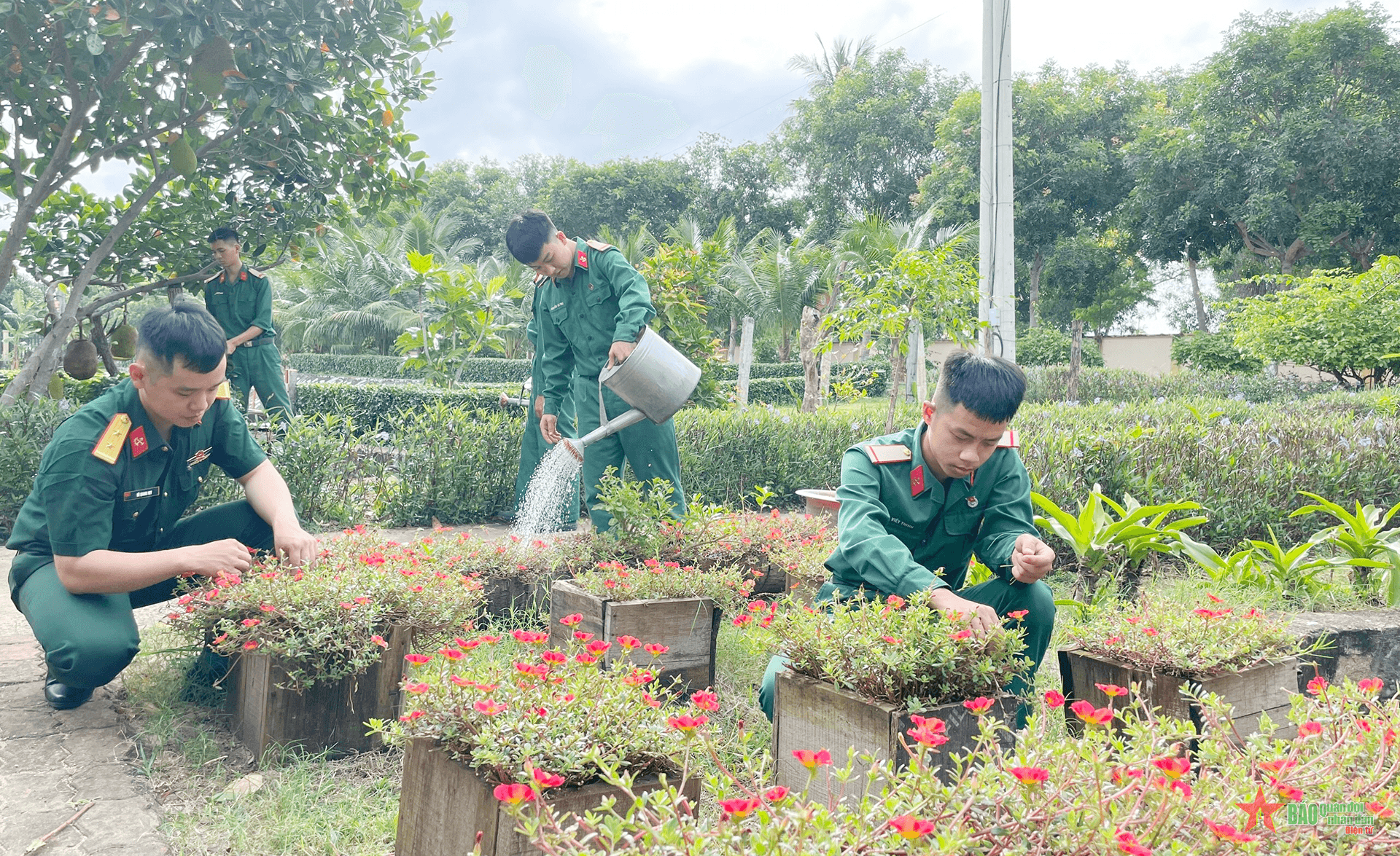 Lính Công binh 293 dụ xuân về