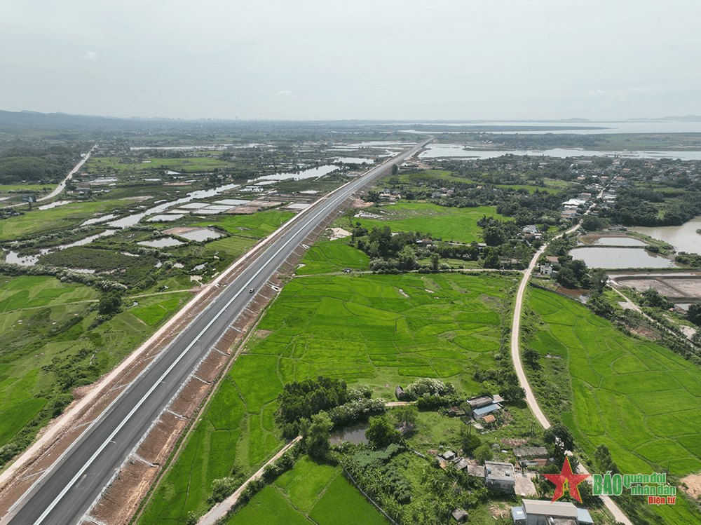 Bài toán kép của nền kinh tế Việt Nam