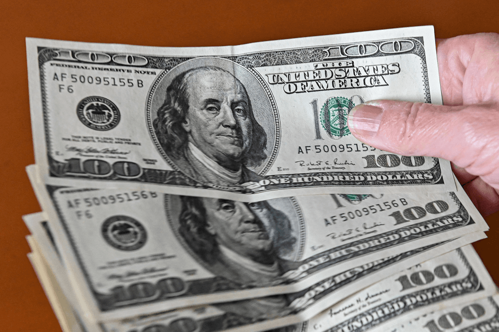 Tỷ giá USD hôm nay 23-1: Đồng USD ổn định quanh mốc 102