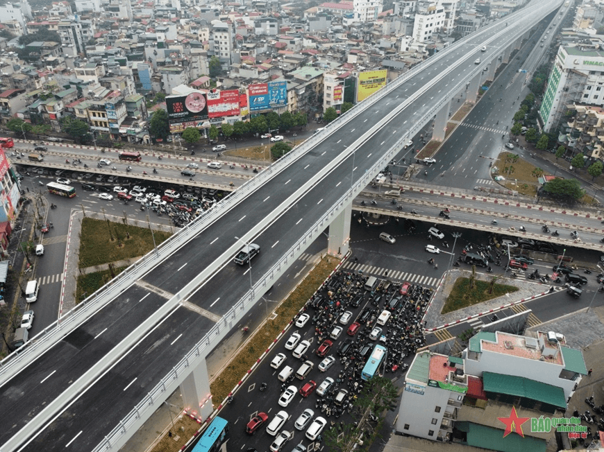 Chuyển mình mạnh mẽ, vươn tầm xứng đáng với vị thế Thủ đô
